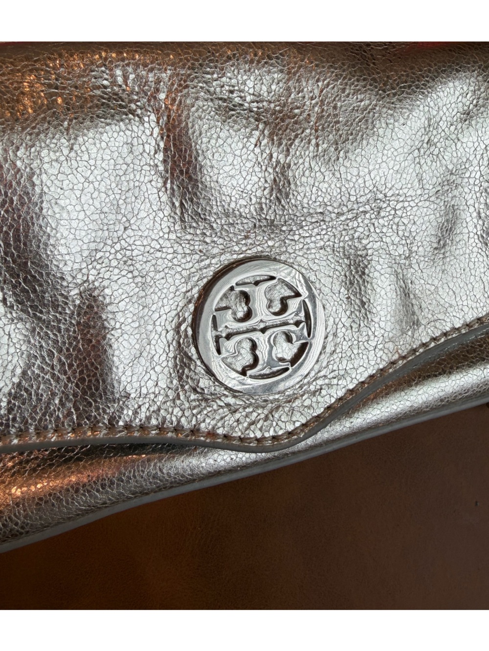 Tory Burch Reva Silver Metallic Leather Chain Crossbody Bag Clutch & Dustbag - Picture 7 of 11